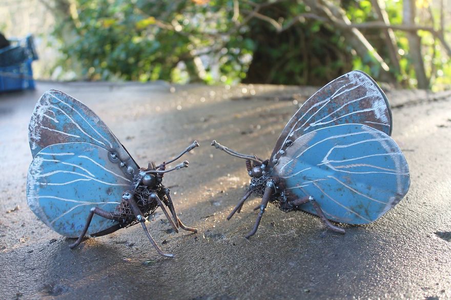 Transformo piezas de metal de desecho en animales