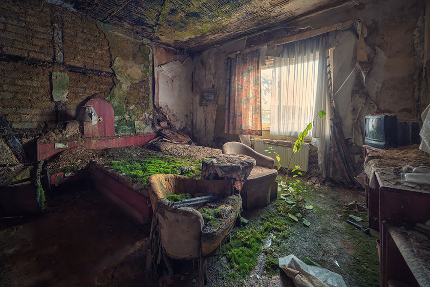 naturaleza-recupera-lugares-abandonados-26