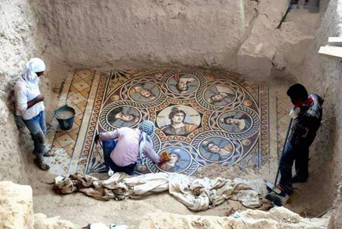 antiguos-mosaicos-excavados-zeugma- (1)