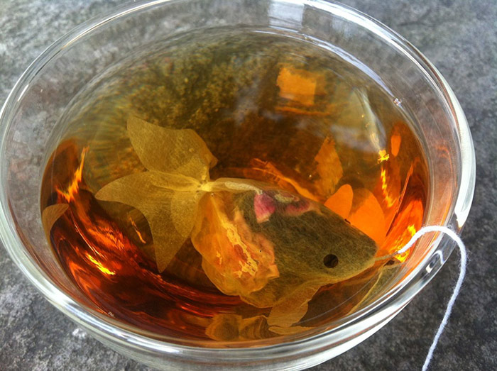 Bolsitas De Té En Forma De Pececillos Que Convertirán Tu Taza En Pecera