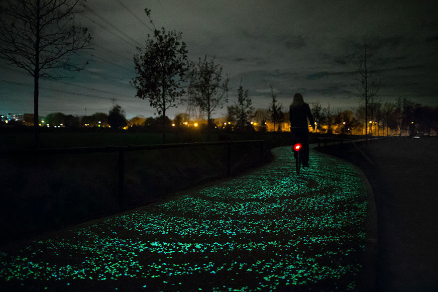 camino-brillante-bicis-noche-estrellada- (1)