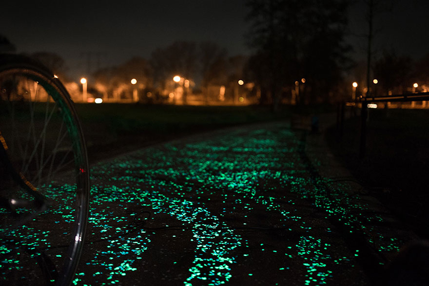 camino-brillante-bicis-noche-estrellada- (4)