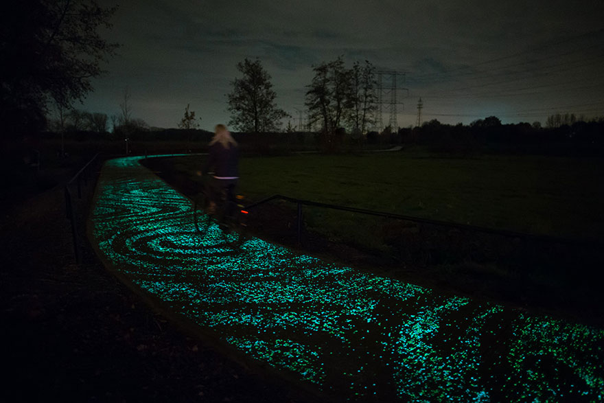 camino-brillante-bicis-noche-estrellada- (6)