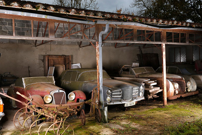 60 Automóviles Clásicos Encontrados Tras 50 Años Abandonados En Una Granja Francesa Valen Al Menos 12£ Millones