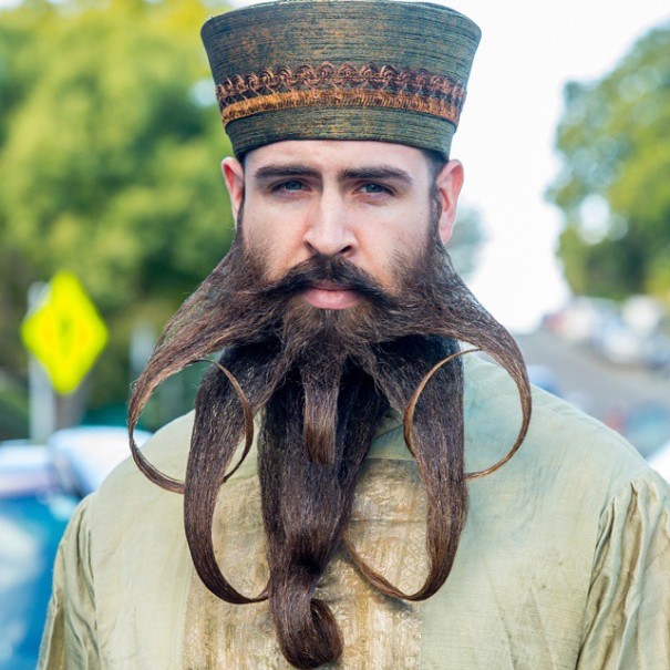 increibles-esculturas-barba-incredibeard (8)