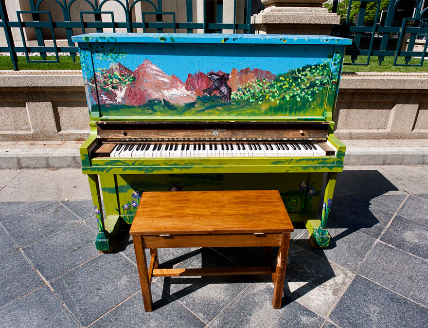 pianos-callejeros-tocame-soy-tuyo (22) pianos-callejeros-tocame-soy-tuyo (22)