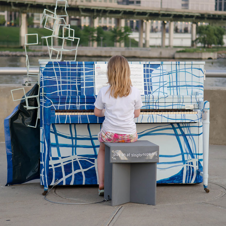 pianos-callejeros-tocame-soy-tuyo (8) pianos-callejeros-tocame-soy-tuyo (8)