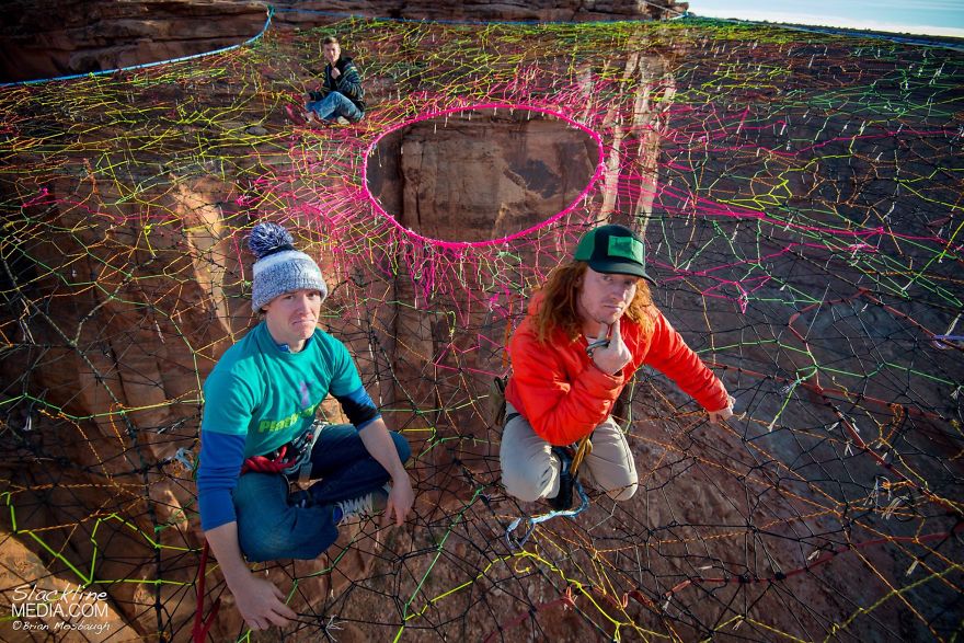 red-sobre-precipicios-moab-monkeys (11)