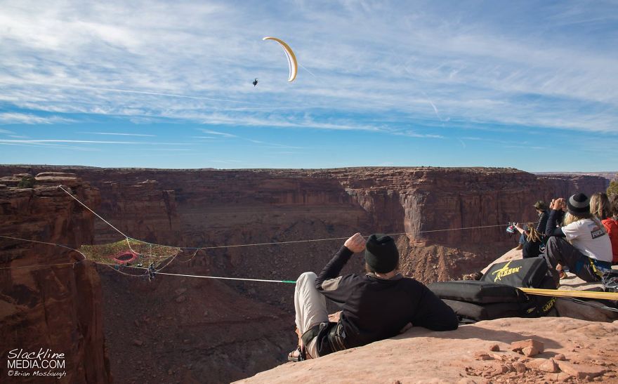 red-sobre-precipicios-moab-monkeys (6)