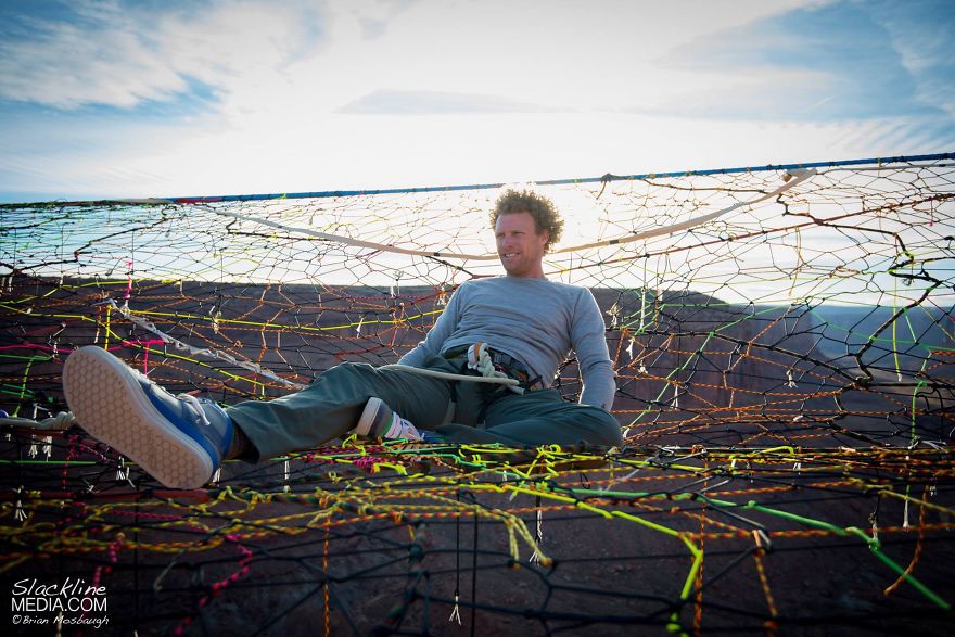 red-sobre-precipicios-moab-monkeys (7)