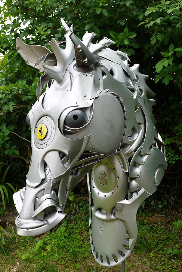 tapacubos-reciclados-esculturas-animales-ptolemy-elrington (22)