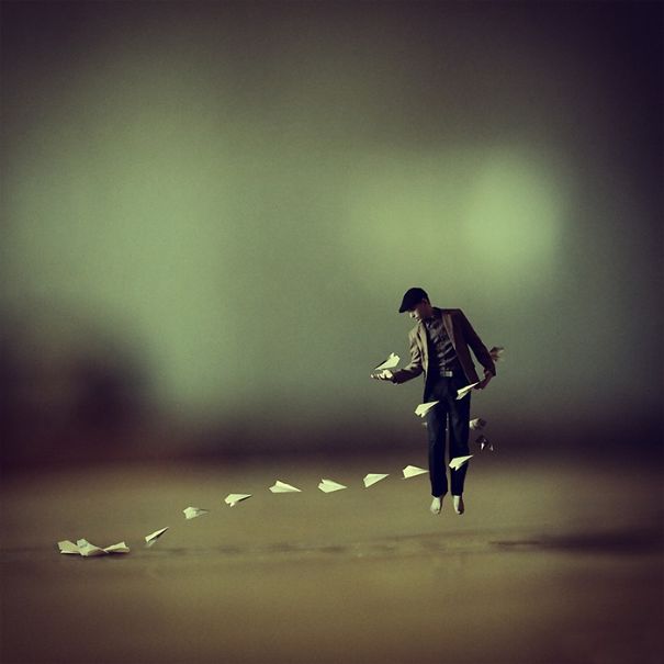 El Mundo Surrealista De Achraf Baznani