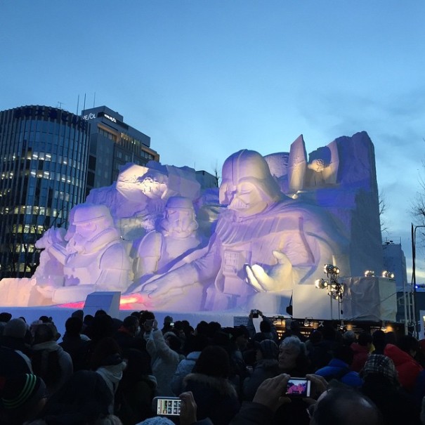 escultura-nieve-gigante-guerra-galaxias-sapporo (11)