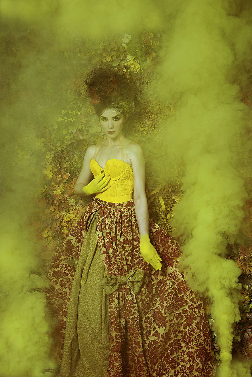 retratos-mujeres-flores-jardin-secreto-daniela-majic (3)