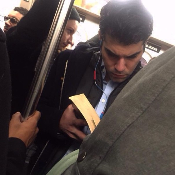 tios-buenos-leyendo-instagram (6)
