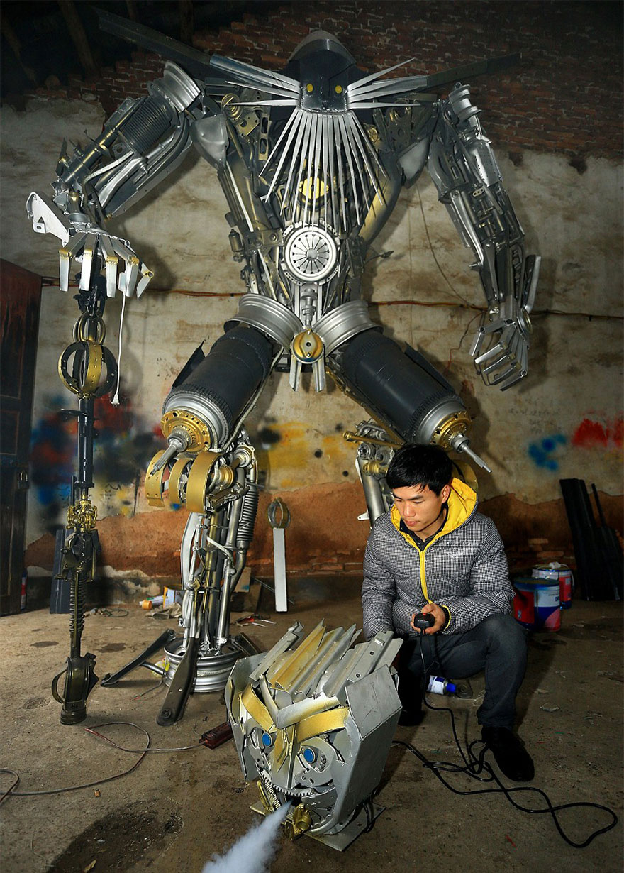 esculturas-transformers-chatarra-reciclada-granjero-china (4)