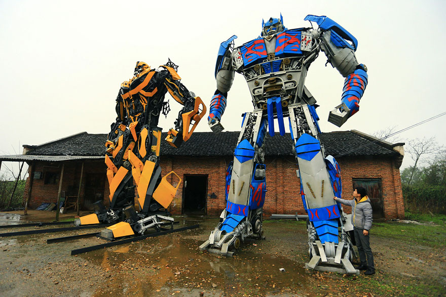 esculturas-transformers-chatarra-reciclada-granjero-china (9)