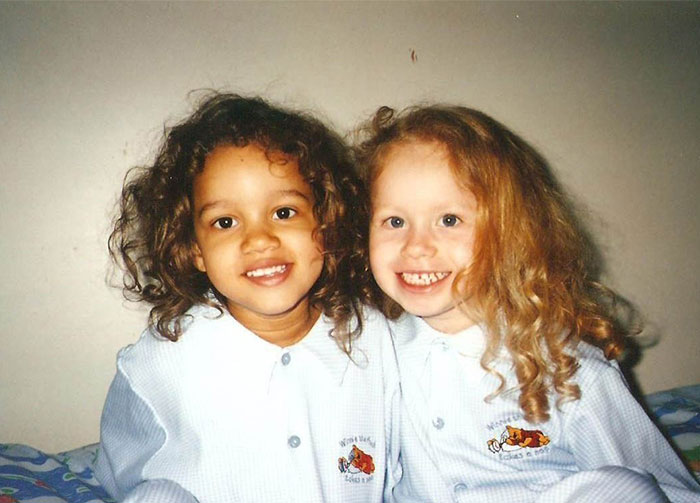 hermanas-gemelas-distintas-lucy-maria-aylmer (9)
