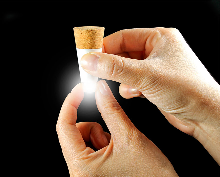 luz-led-recargable-botellas-suck-uk (2)