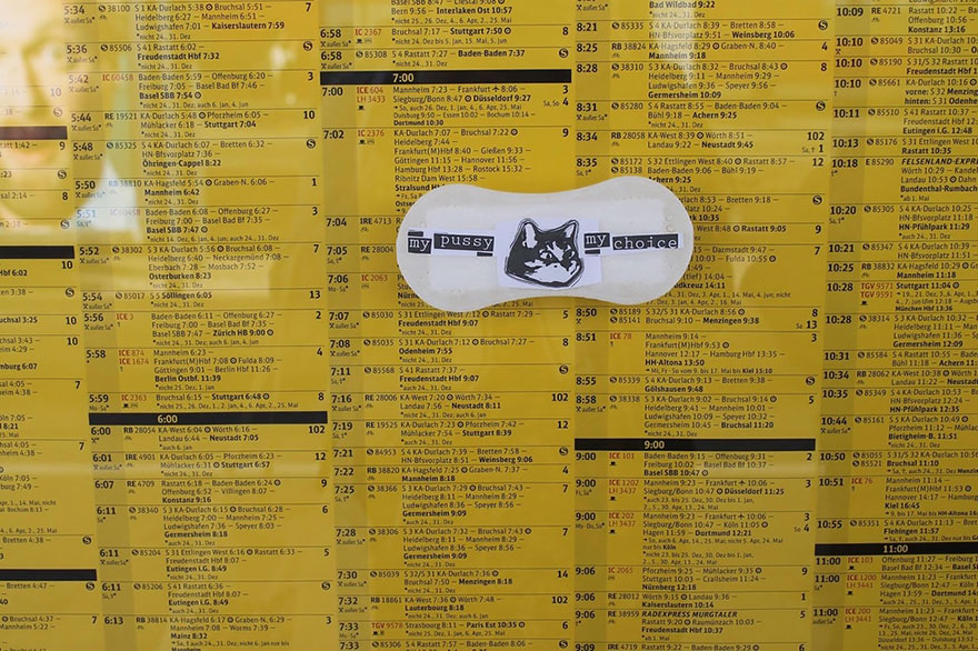 mensajes-feministas-compresas-elone-karlsruhe (7)