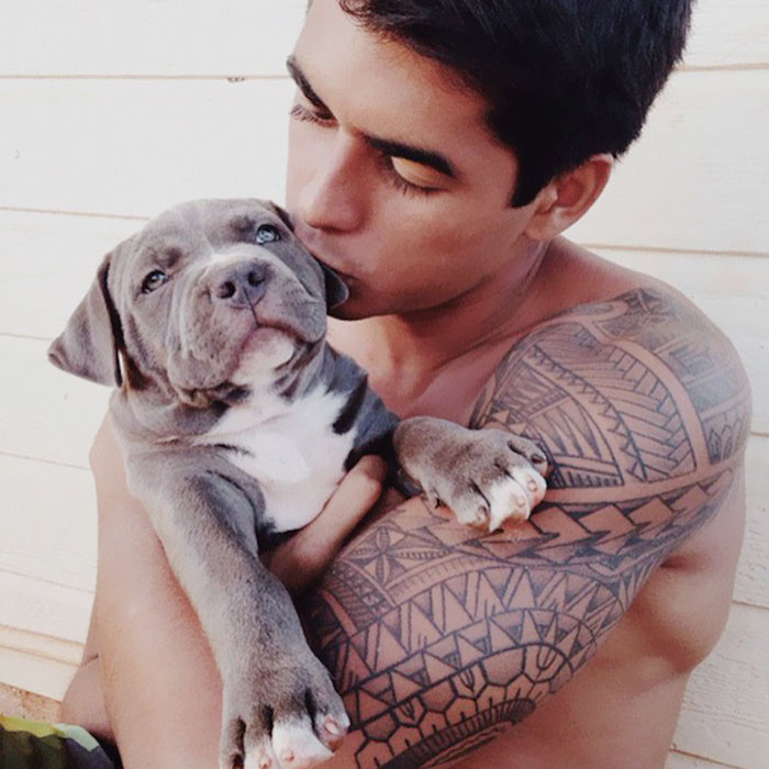 El instagram ‘Tíos buenos con perros’ pone en un mismo sitio 2 de tus cosas favoritas
