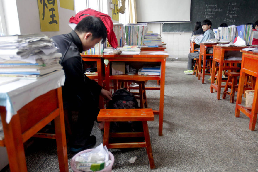 amigo-minusvalido-cargar-clase-xie-xu-zhang-chi (4)