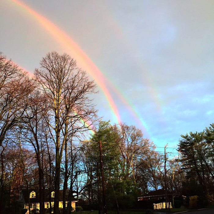 Consiguen captar un rarísimo arco iris cuádruple sobre Nueva York