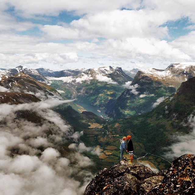 Este matrimonio hace las fotos más asombrosas durante sus viajes