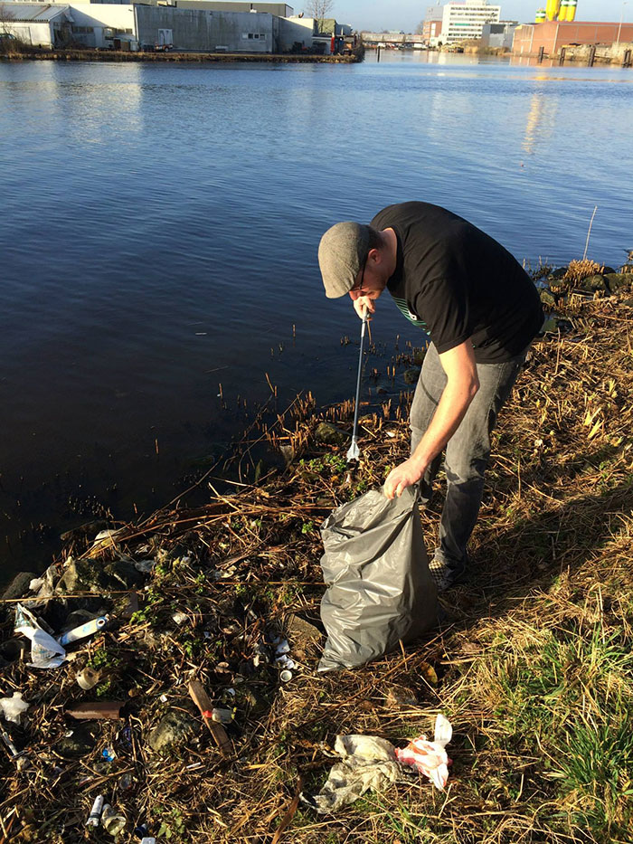 proyecto-recoger-basura-diariamente-pigswegetwhatpigsdeserve-holanda (6)
