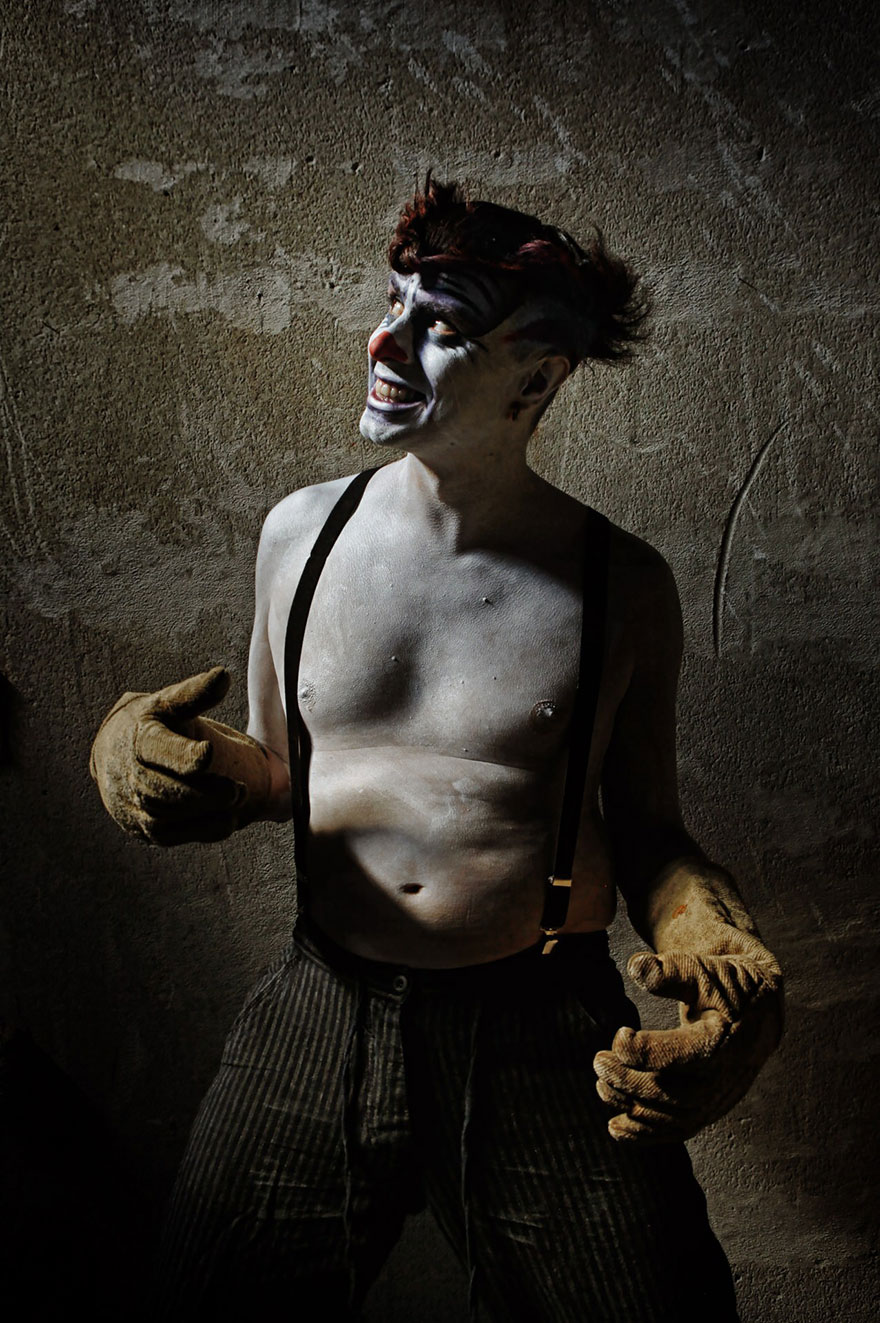 clownville-retratos-macabros-payasos-eolo-perfido (19)