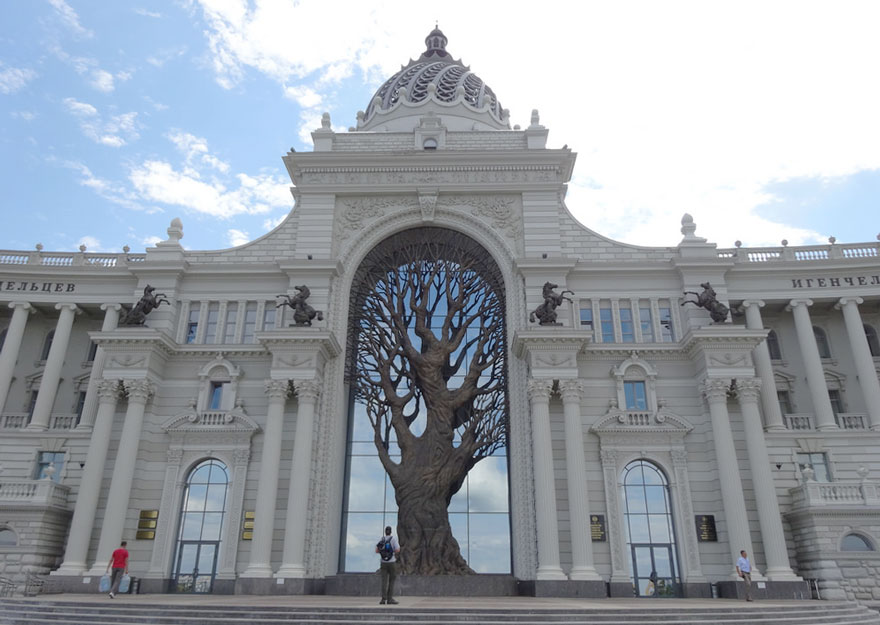 edificio-ministerio-agricultura-arbol-hierro-kazan-rusia (4)