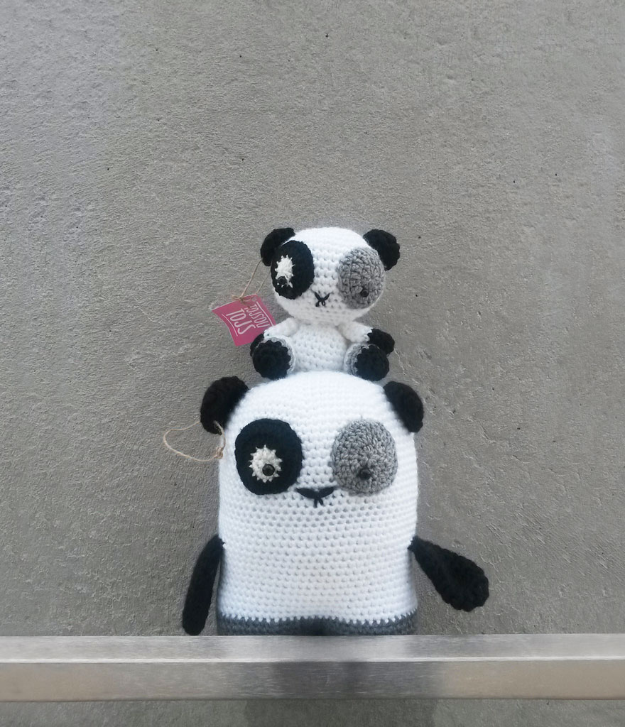 pandas-ganchillo-juguetes-tojsou-tojs (1)