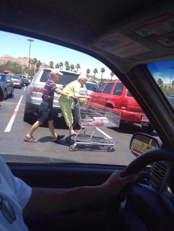 parejas-ancianas-divirtiendose (7)