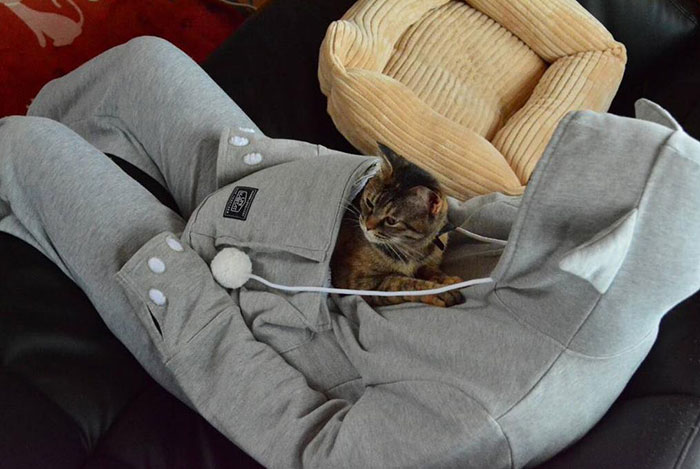 sudadera-bolsillo-gato-mewgaroo-unhabitat (4)