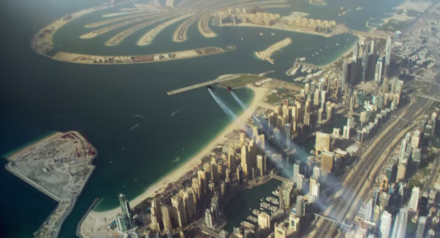 vuelo-mochila-cohete-yves-rossy-vince-reffet-dubai (1)
