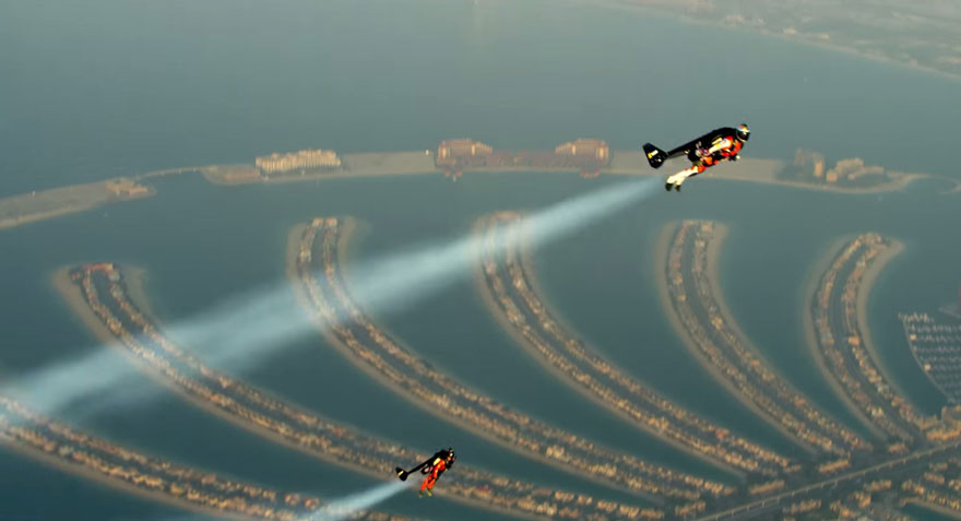 vuelo-mochila-cohete-yves-rossy-vince-reffet-dubai (2)