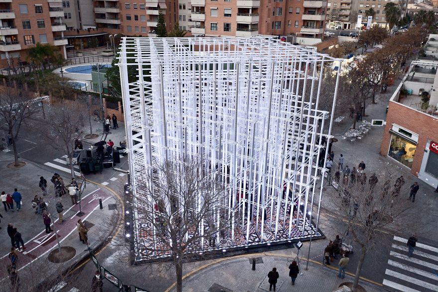 Ekklesia - Intervención Urbana Para Las Fallas De Valencia
