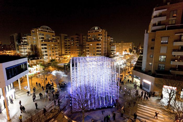 Ekklesia – Intervención Urbana Para Las Fallas De Valencia