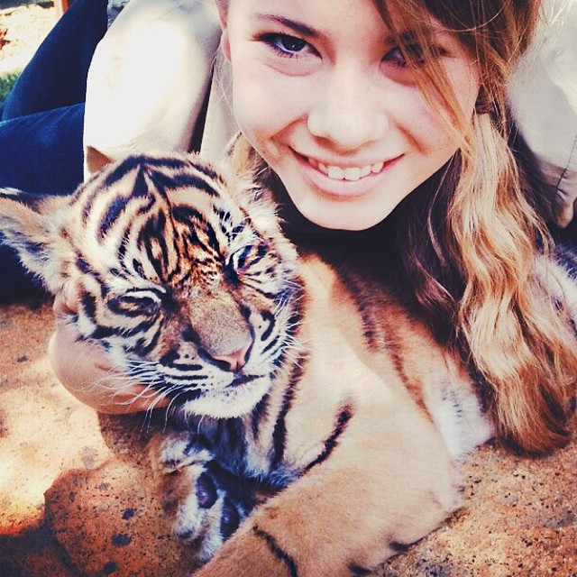 hija-bindi-steve-irwin-16-anos-legado-padre-australia-zoo (16)