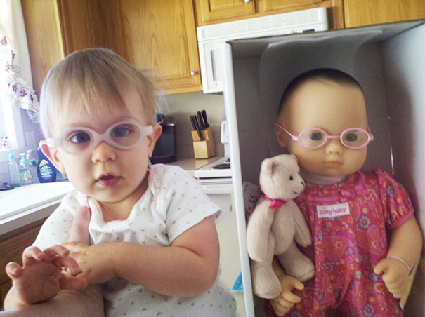 parecidos-razonables-bebes-munecos (4)