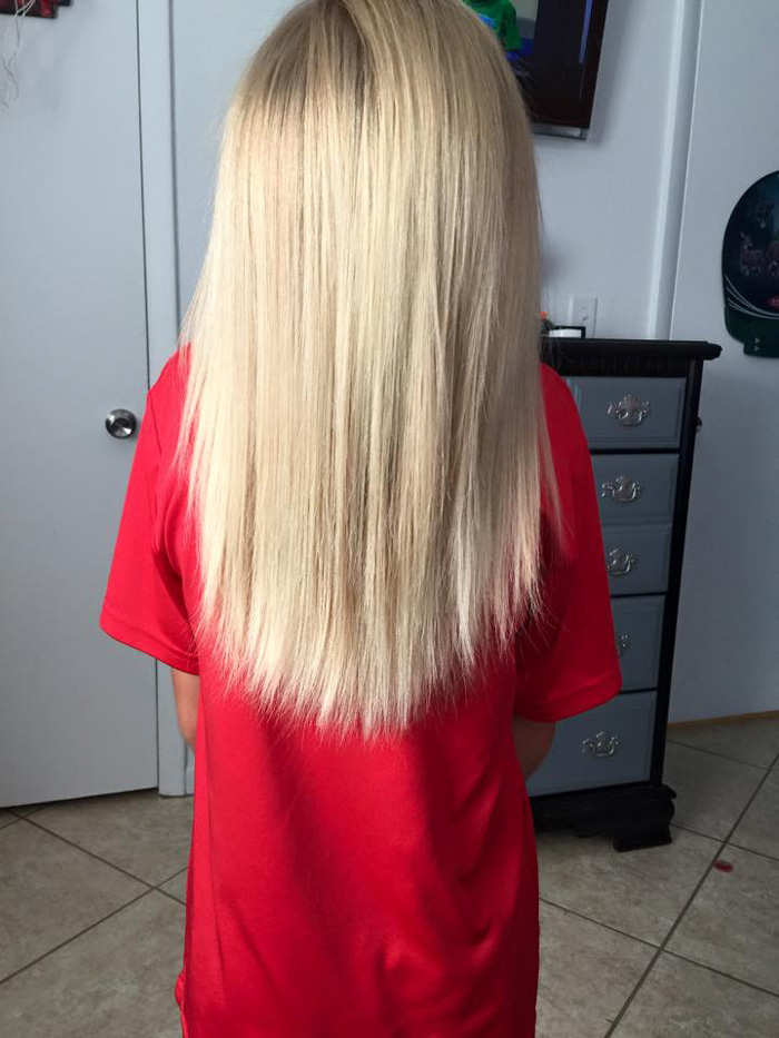 pelo-largo-donar-peluquines-ninos-cancer-christian-mcphilamy (6)