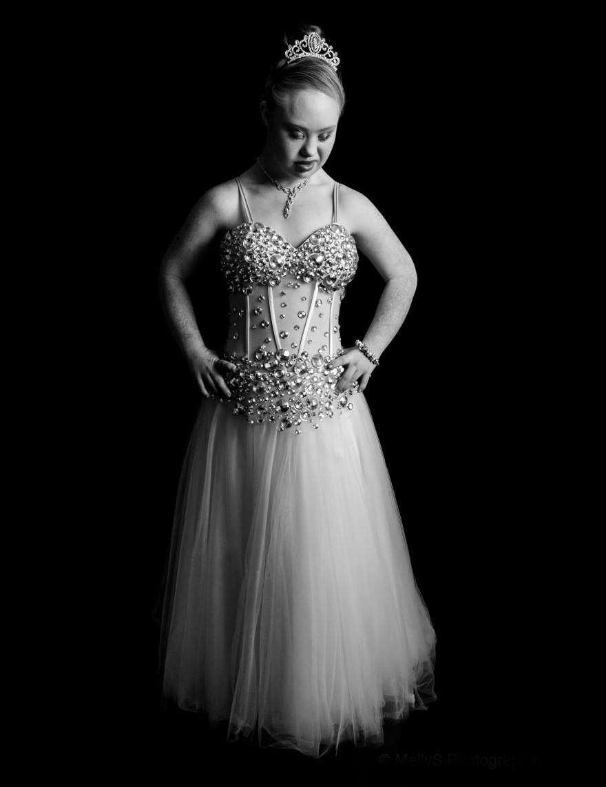 contrato-modelo-sindrome-down-madeline-stuart (12)