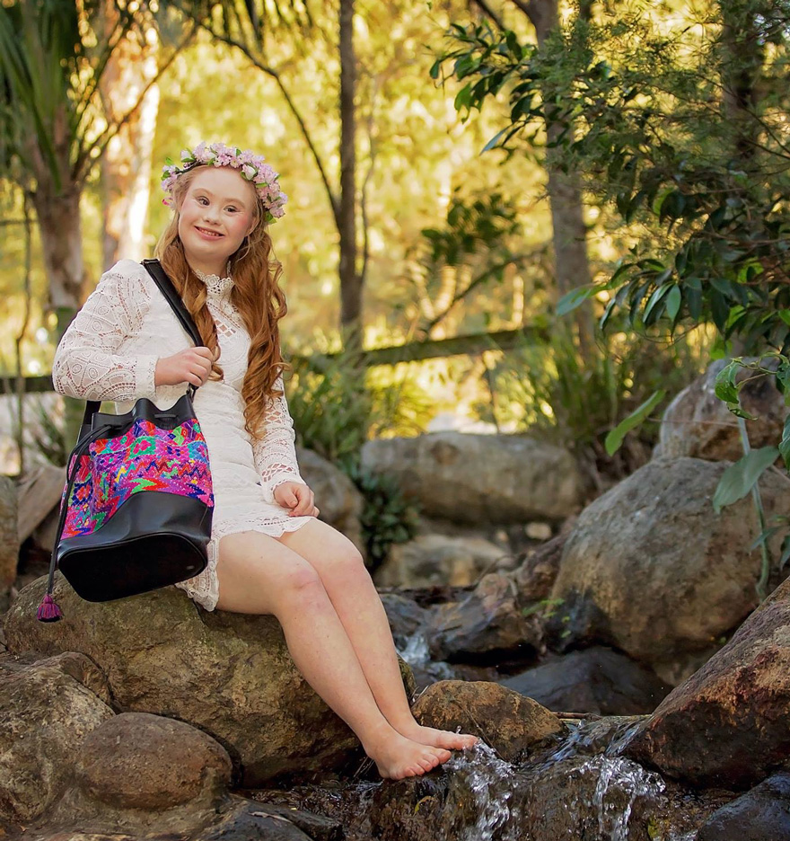 contrato-modelo-sindrome-down-madeline-stuart (8)