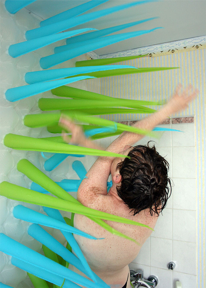 cortina-ducha-espinas-ahorrar-agua-elisabeth-buecher (3)