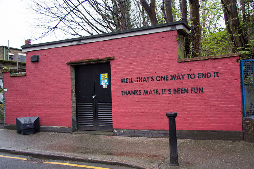experimento-grafitti-pared-roja-limpieza-mobstr-londres (17)