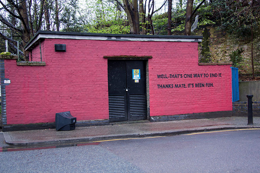 experimento-grafitti-pared-roja-limpieza-mobstr-londres (26)