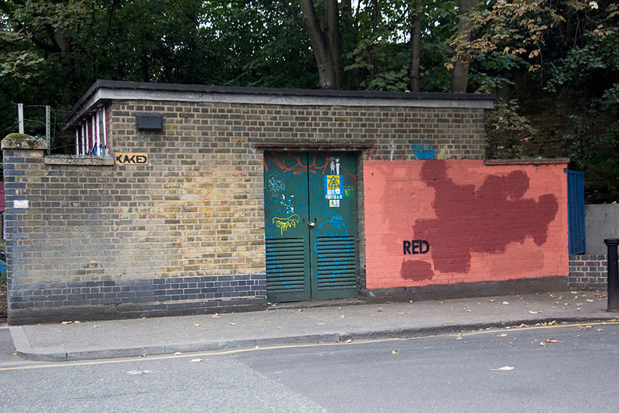 experimento-grafitti-pared-roja-limpieza-mobstr-londres (29)