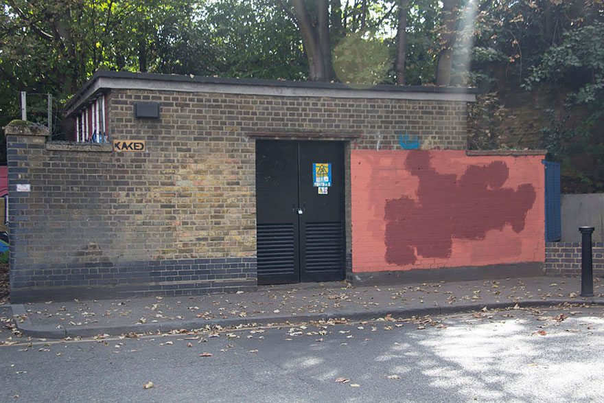 experimento-grafitti-pared-roja-limpieza-mobstr-londres (32)