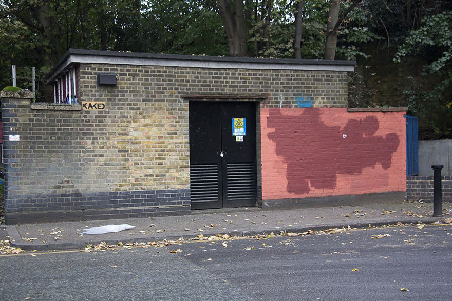 experimento-grafitti-pared-roja-limpieza-mobstr-londres (38)
