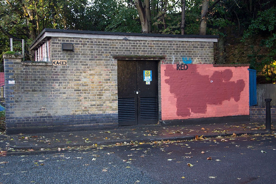 experimento-grafitti-pared-roja-limpieza-mobstr-londres (39)